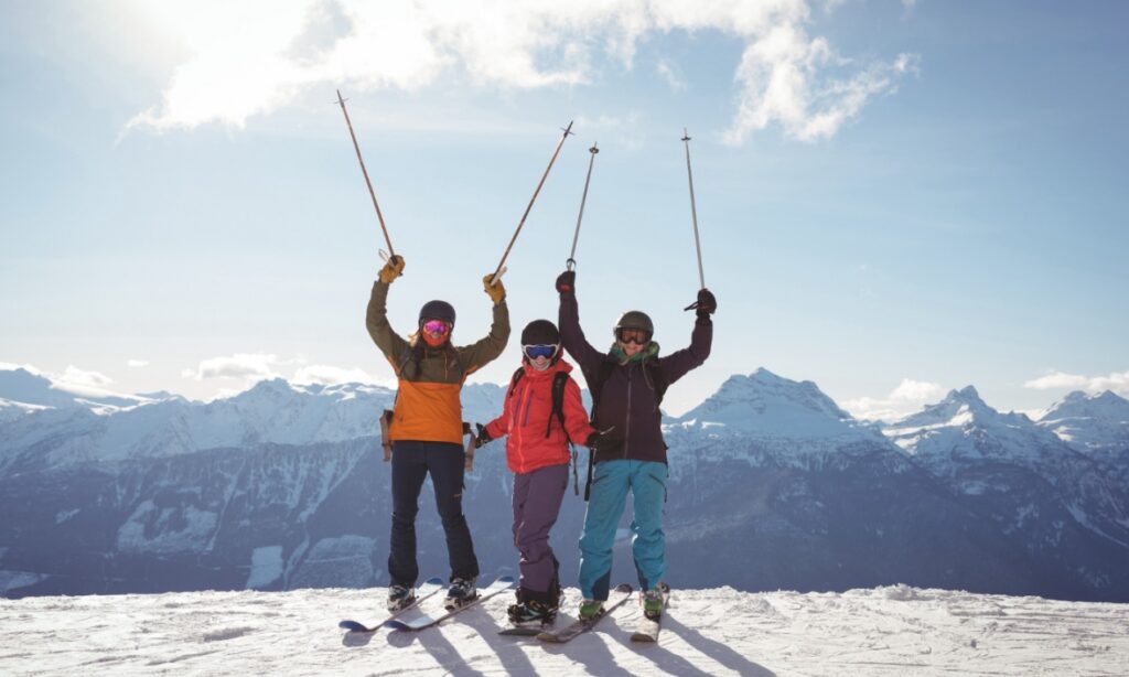 Nagła awaria wyciągu narciarskiego na górze Chełm – kilku narciarzy unieruchomionych w powietrzu